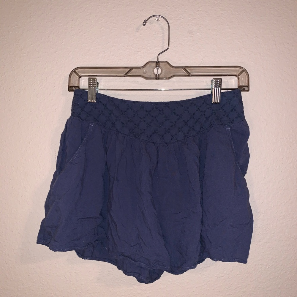 American Eagle Flowy shorts